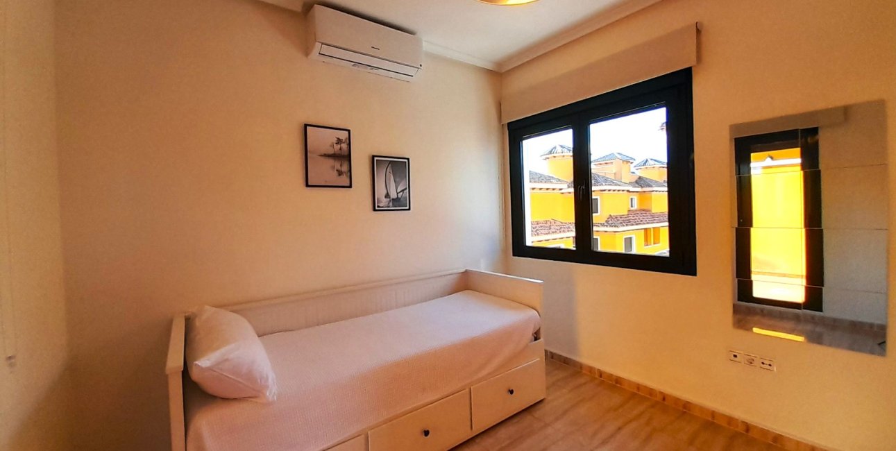 Resale - Townhouse -
Ciudad Quesada - Lo Marabu