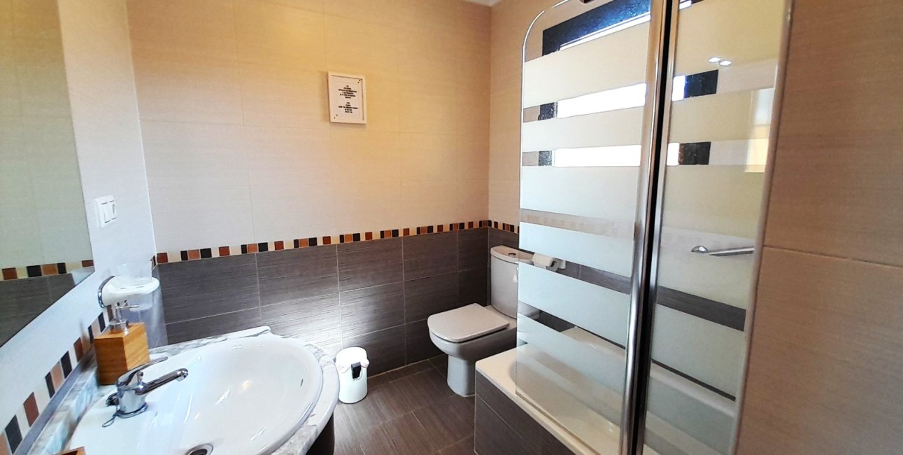 Resale - Townhouse -
Ciudad Quesada - Lo Marabu