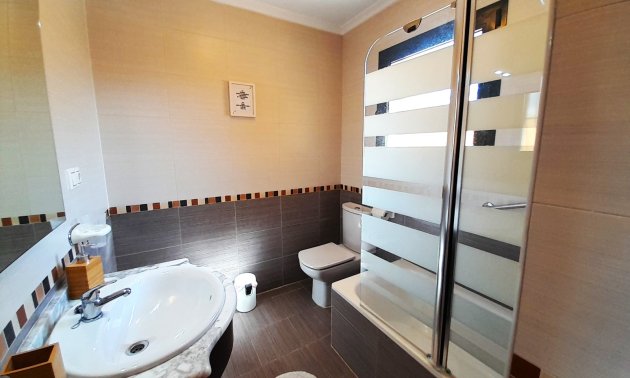 Resale - Townhouse -
Ciudad Quesada - Lo Marabu