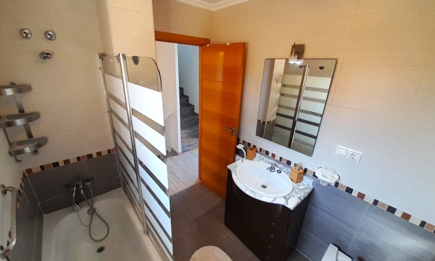 Resale - Townhouse -
Ciudad Quesada - Lo Marabu