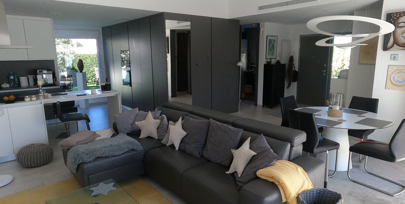 Resale - Villa -
Algorfa - La Finca Golf Resort