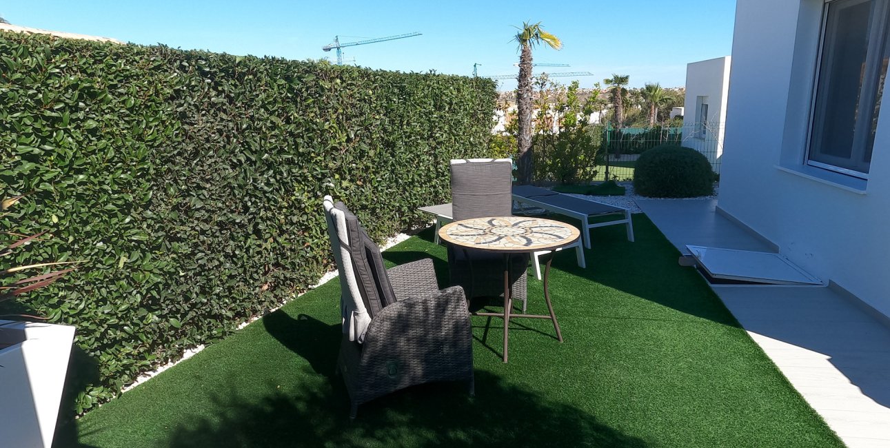 Resale - Villa -
Algorfa - La Finca Golf Resort