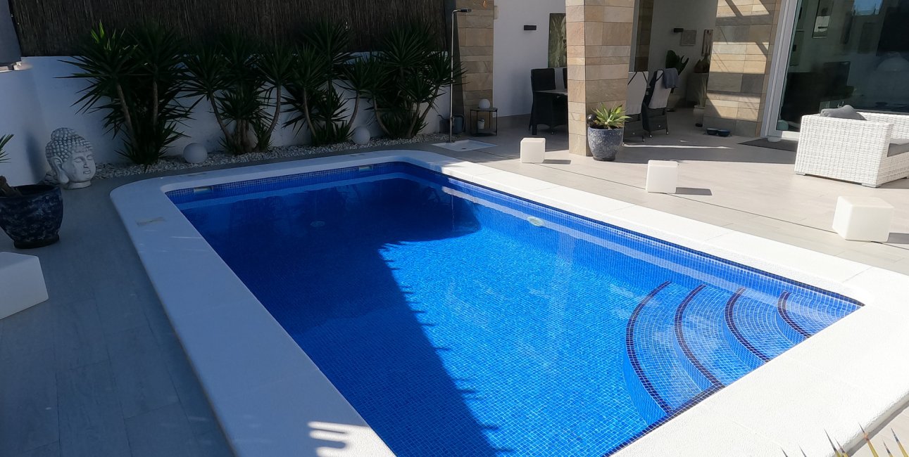 Resale - Villa -
Algorfa - La Finca Golf Resort