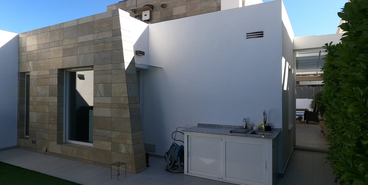 Resale - Villa -
Algorfa - La Finca Golf Resort