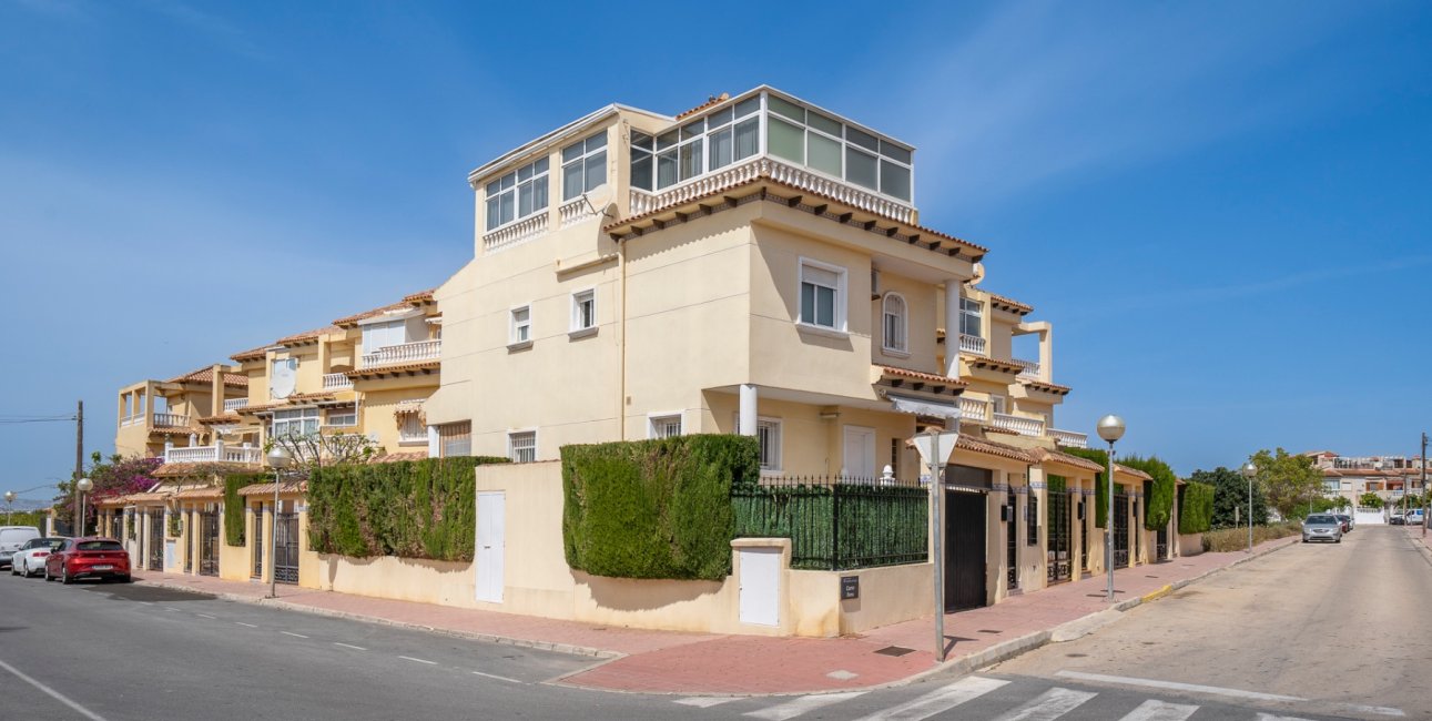 Resale - Townhouse -
Guardamar del Segura - El moncayo