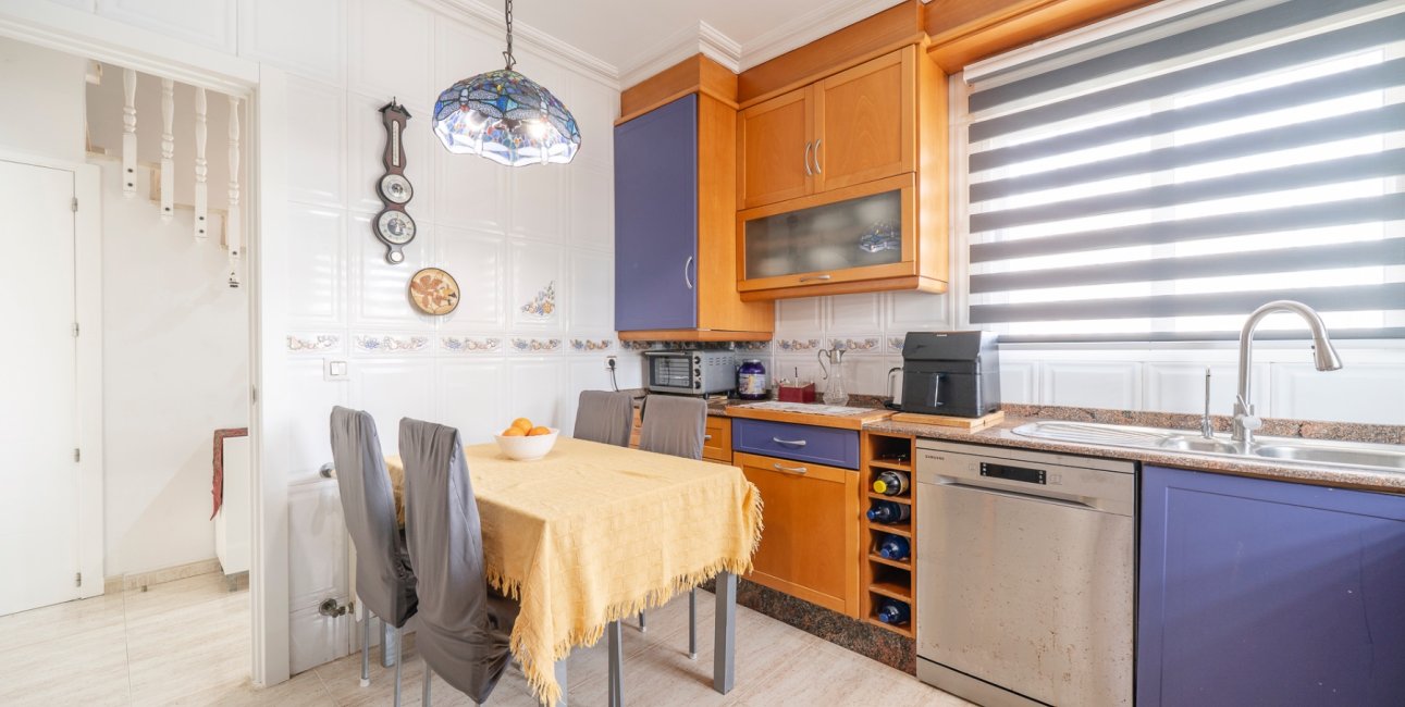 Resale - Townhouse -
Guardamar del Segura - El moncayo