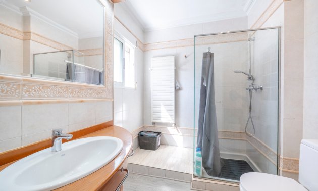 Resale - Townhouse -
Guardamar del Segura - El moncayo