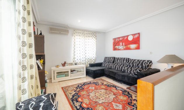 Resale - Townhouse -
Guardamar del Segura - El moncayo