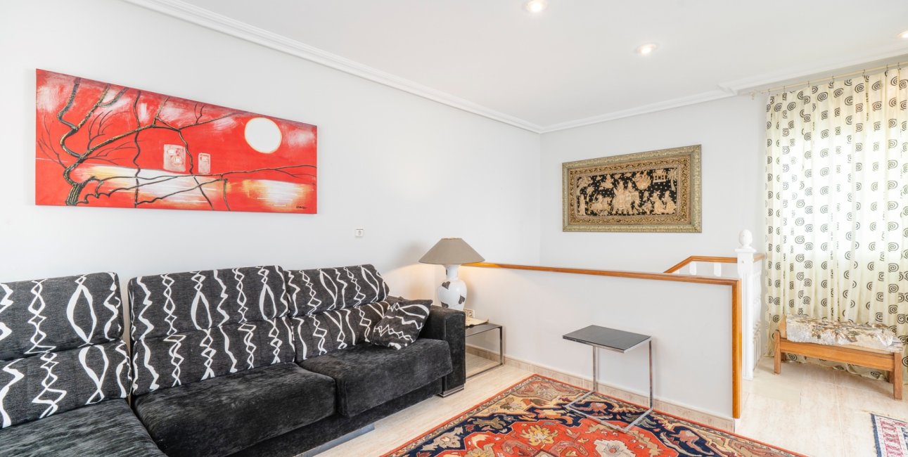 Resale - Townhouse -
Guardamar del Segura - El moncayo