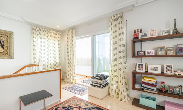 Resale - Townhouse -
Guardamar del Segura - El moncayo