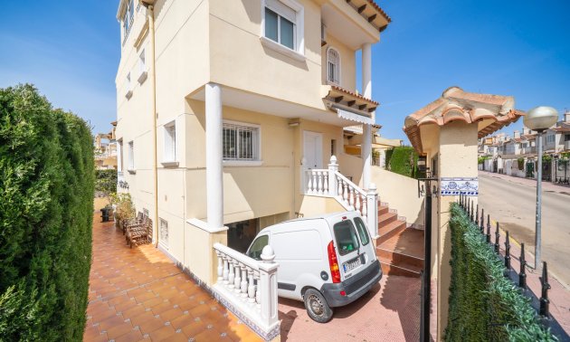 Resale - Townhouse -
Guardamar del Segura - El moncayo