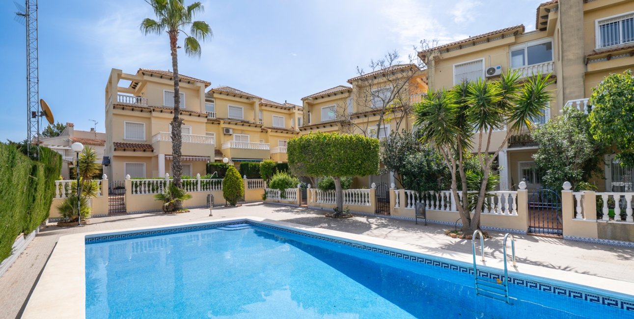 Resale - Townhouse -
Guardamar del Segura - El moncayo