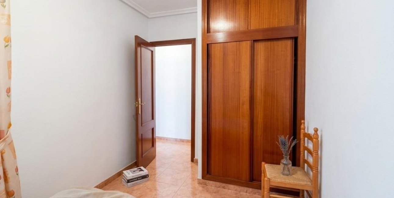 Resale - Apartment / flat -
Torrevieja - Playa del Cura