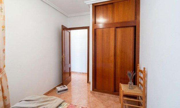 Resale - Apartment / flat -
Torrevieja - Playa del Cura