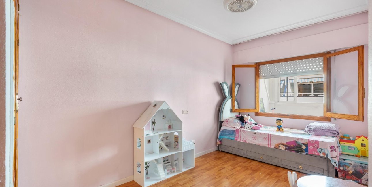 Rynek wtórny - Penthouse -
Torrevieja - Playa del Cura