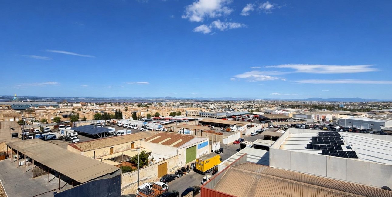 Resale - Penthouse -
Torrevieja - Centro