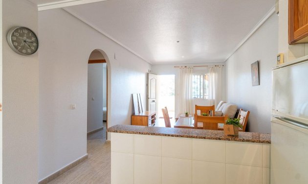 Resale - Bungalow -
Orihuela Costa - Villamartin