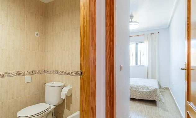 Resale - Bungalow -
Orihuela Costa - Villamartin