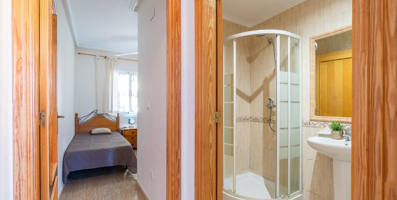 Resale - Bungalow -
Orihuela Costa - Villamartin