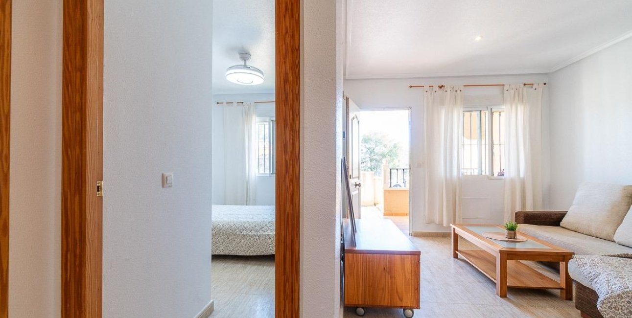 Resale - Bungalow -
Orihuela Costa - Villamartin