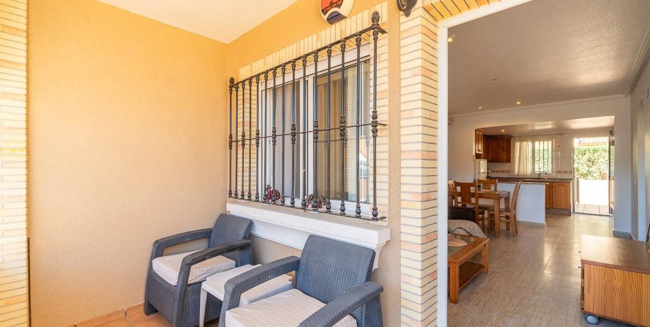 Resale - Bungalow -
Orihuela Costa - Villamartin