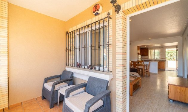Resale - Bungalow -
Orihuela Costa - Villamartin