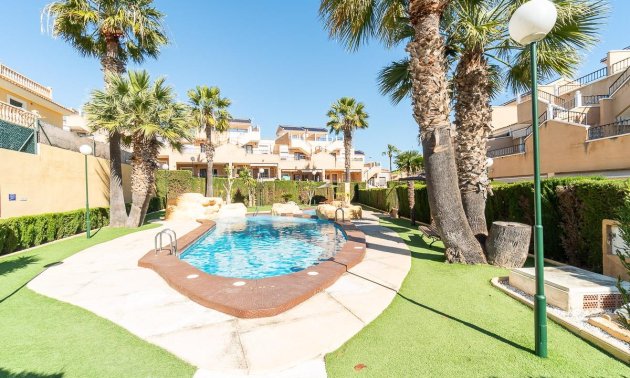 Resale - Bungalow -
Orihuela Costa - Villamartin