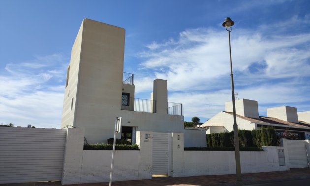 Rynek wtórny - Willa -
Sucina - Peraleja Golf