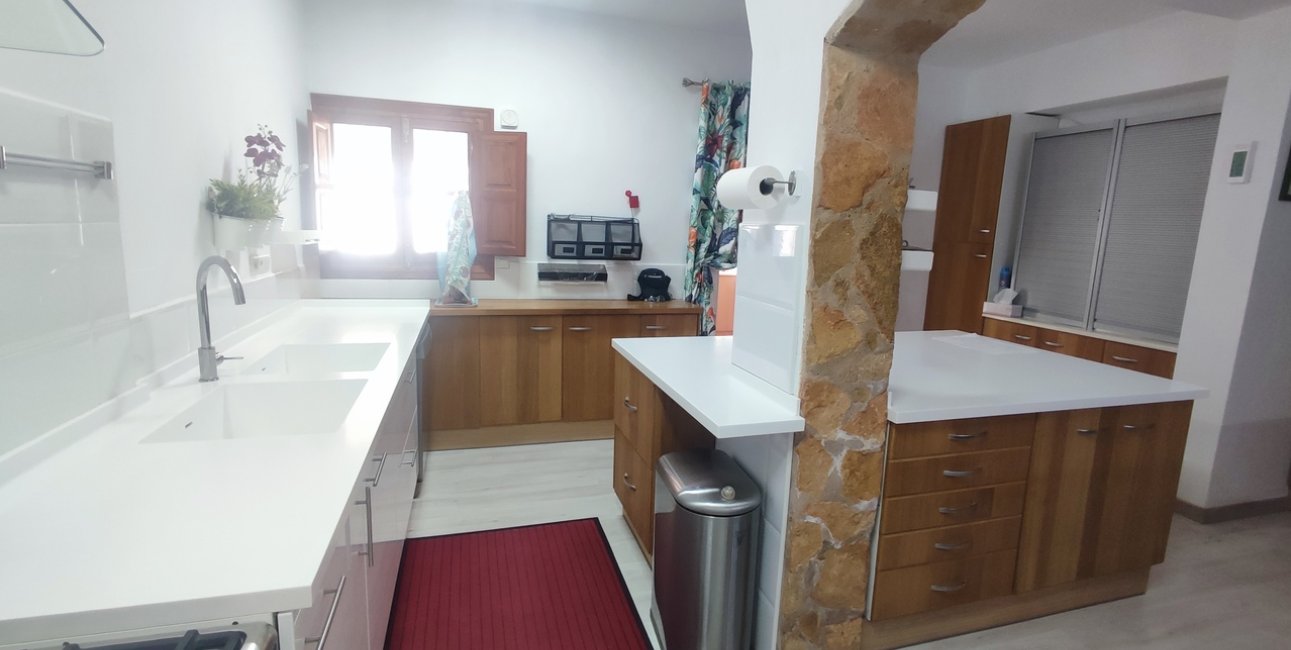Resale - Country House -
Gea Y Truyols - Urb Lo Santiago