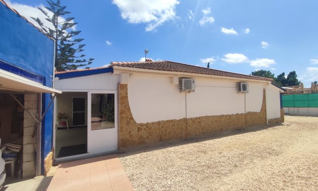 Resale - Country House -
Gea Y Truyols - Urb Lo Santiago