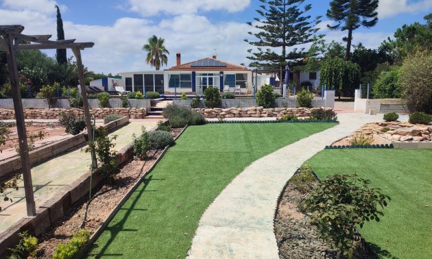 Resale - Country House -
Gea Y Truyols - Urb Lo Santiago