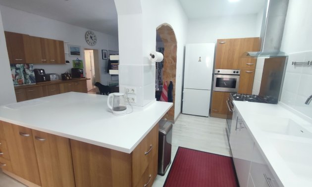 Resale - Country House -
Gea Y Truyols - Urb Lo Santiago