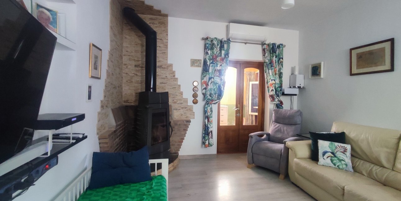 Resale - Country House -
Gea Y Truyols - Urb Lo Santiago