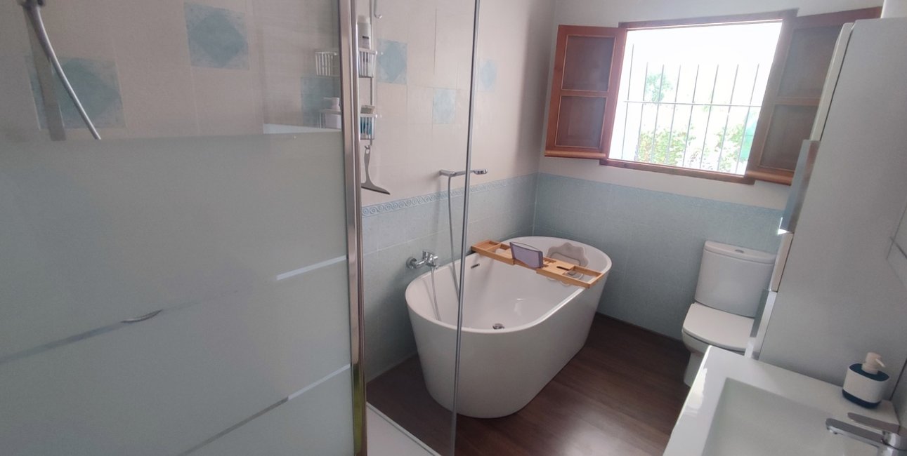 Resale - Country House -
Gea Y Truyols - Urb Lo Santiago