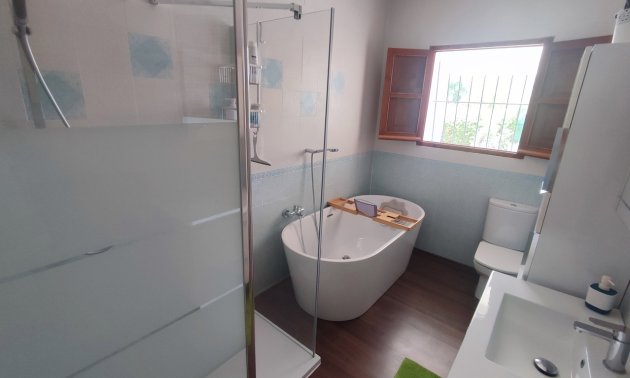 Resale - Country House -
Gea Y Truyols - Urb Lo Santiago