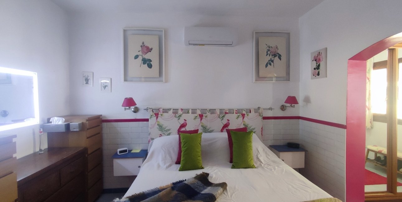 Resale - Country House -
Gea Y Truyols - Urb Lo Santiago