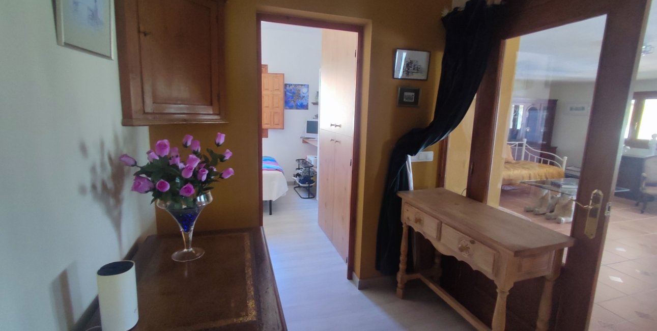 Resale - Country House -
Gea Y Truyols - Urb Lo Santiago