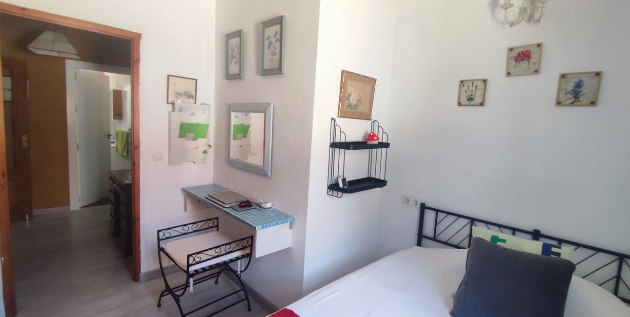 Resale - Country House -
Gea Y Truyols - Urb Lo Santiago