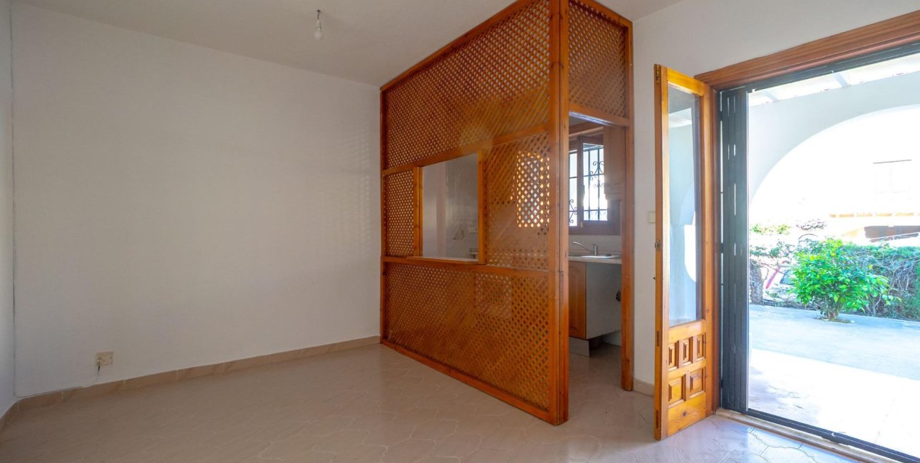 Rynek wtórny - Mieszkanie  -
Torrevieja - El Chaparral