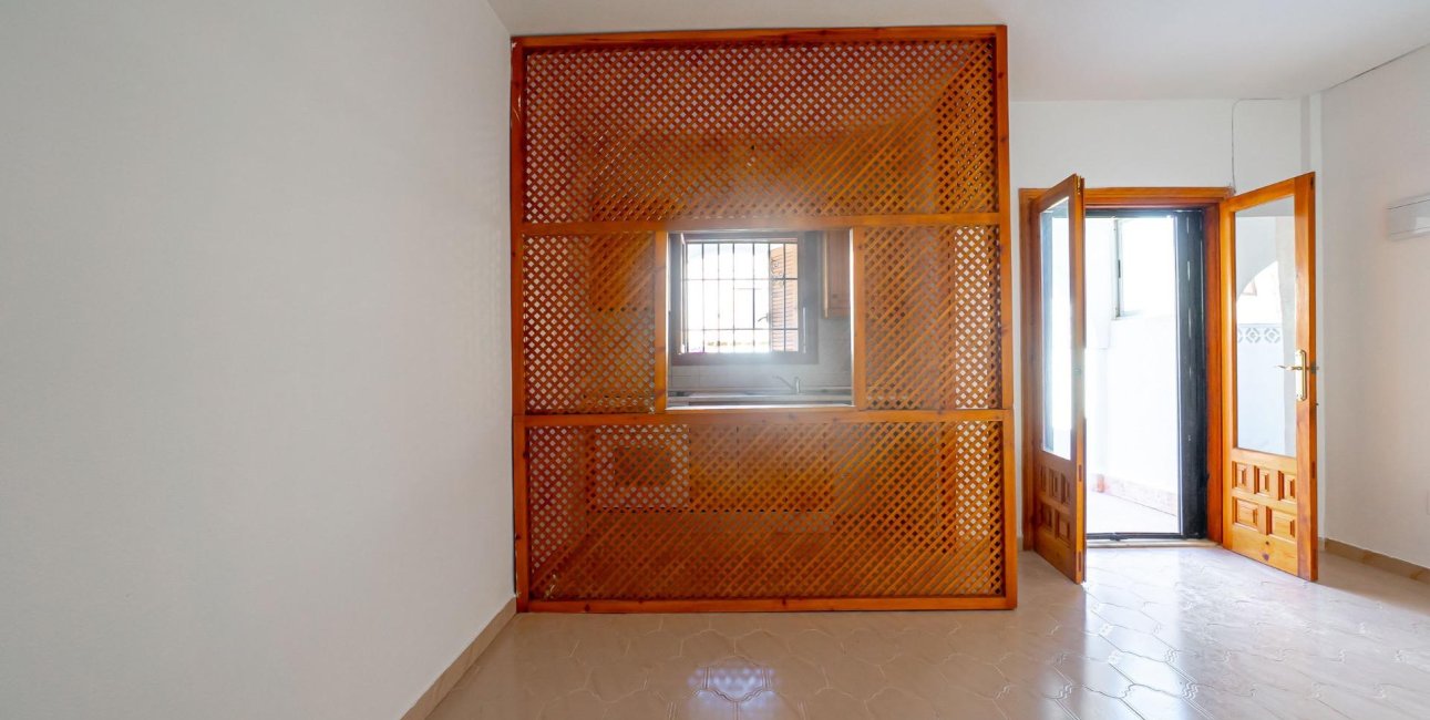 Rynek wtórny - Mieszkanie  -
Torrevieja - El Chaparral