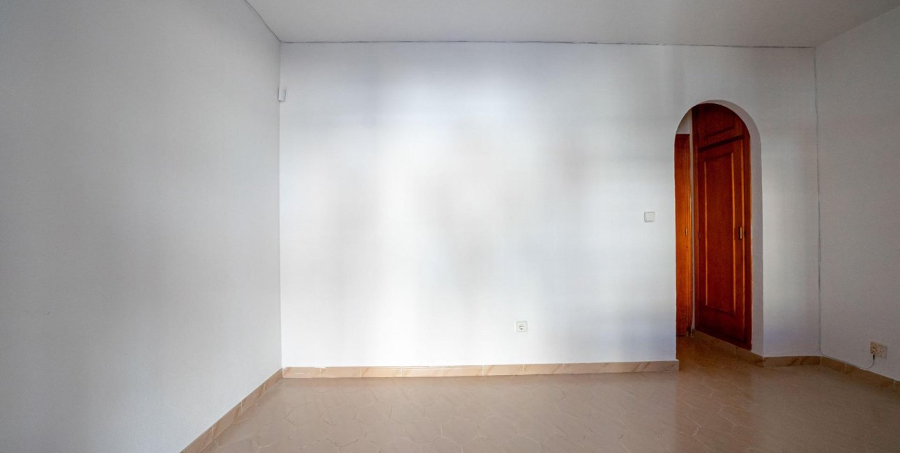 Rynek wtórny - Mieszkanie  -
Torrevieja - El Chaparral