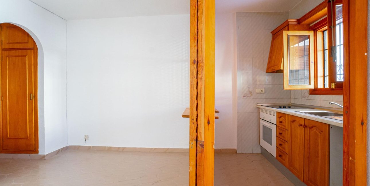 Rynek wtórny - Mieszkanie  -
Torrevieja - El Chaparral