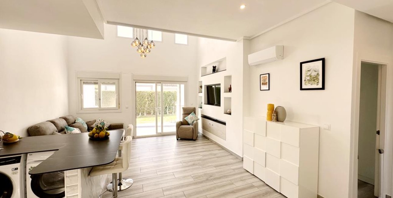 Resale - Villa -
La Torre Golf Resort - La Torre Golf Resort - Centre