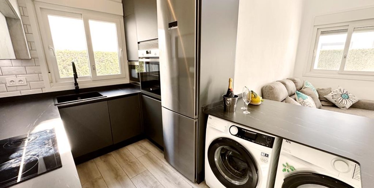 Resale - Villa -
La Torre Golf Resort - La Torre Golf Resort - Centre