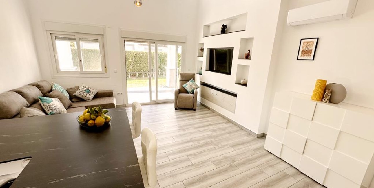 Resale - Villa -
La Torre Golf Resort - La Torre Golf Resort - Centre