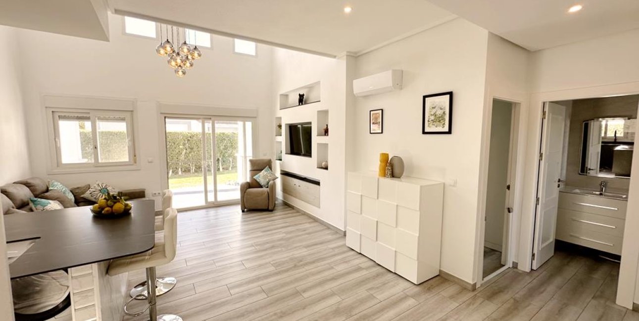 Resale - Villa -
La Torre Golf Resort - La Torre Golf Resort - Centre