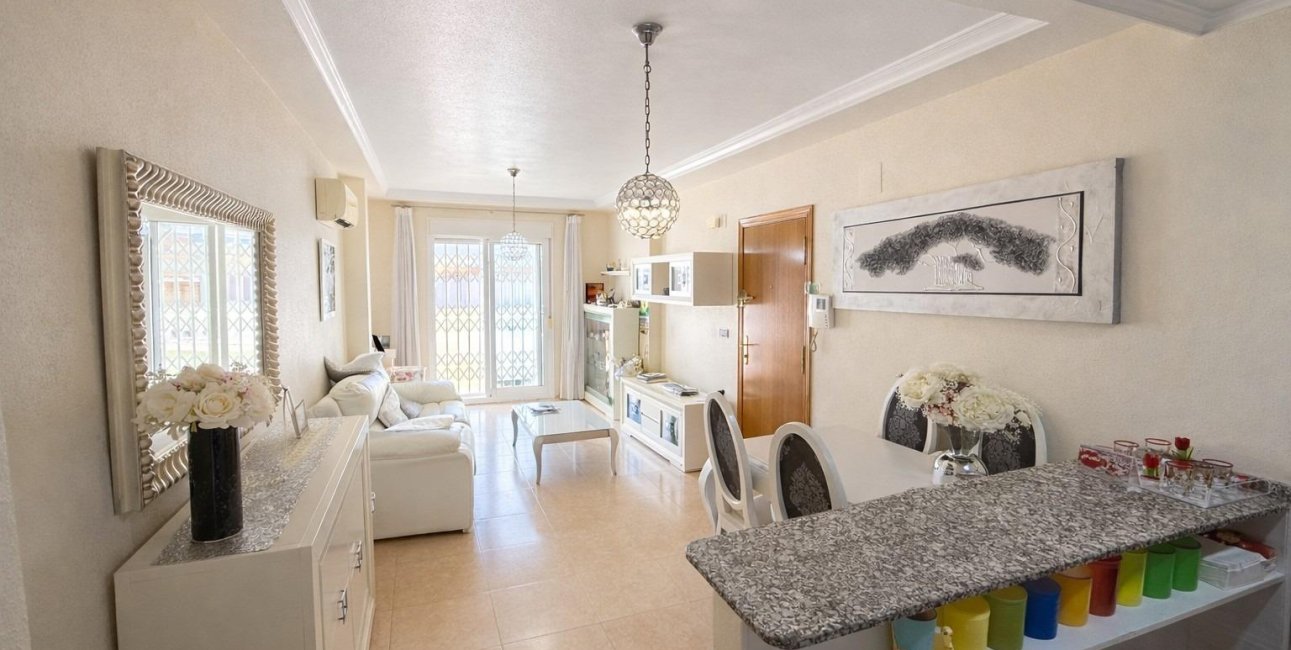 Rynek wtórny - Penthouse -
Torrevieja - Playa del Cura