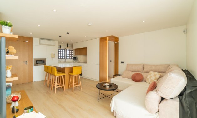 Resale - Apartment / flat -
Guardamar del Segura - Puerto Deportivo