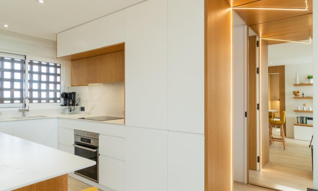 Resale - Apartment / flat -
Guardamar del Segura - Puerto Deportivo