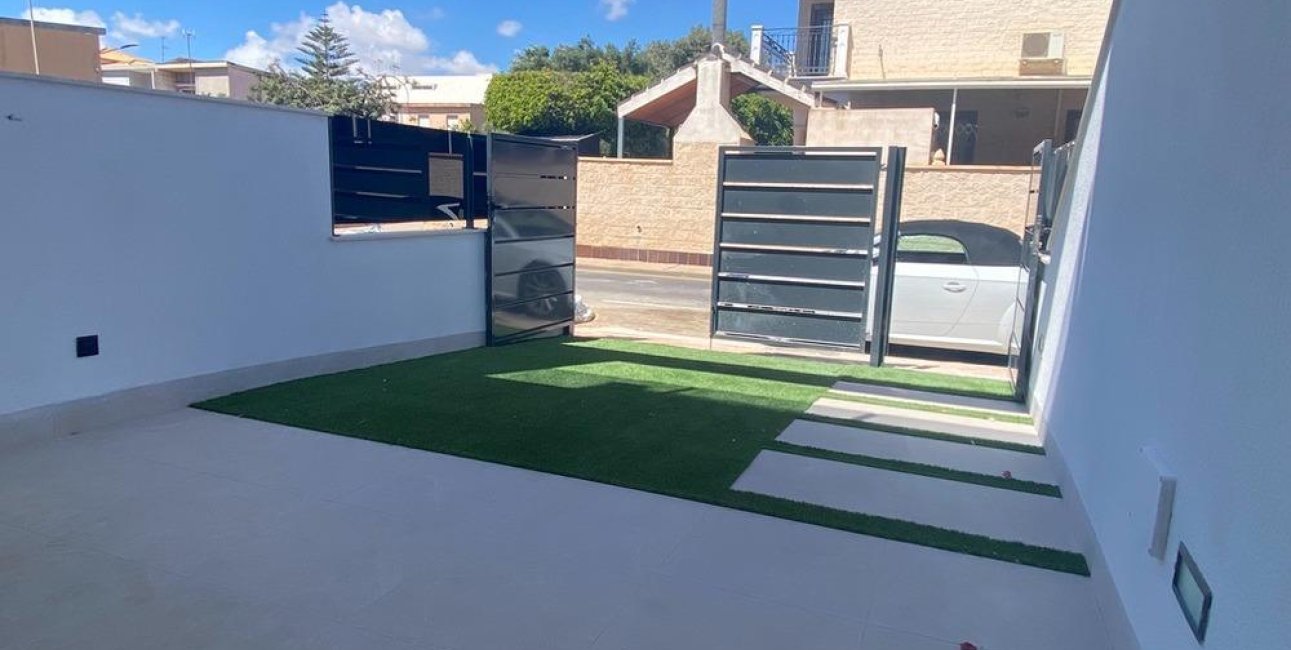 Rynek pierwotny - Bungalowy -
San Pedro del Pinatar - El Salero